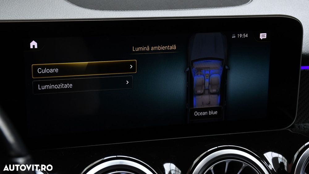 Mercedes-Benz GLB 200 d 4MATIC 8G-DCT AMG Line - 23