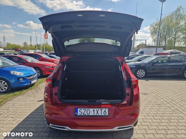 Opel Grandland 1.2 T GS Line S&S - 24