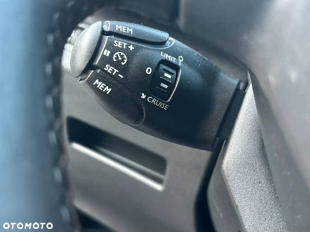 Peugeot 3008 - 25