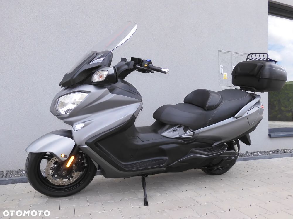 Suzuki Burgman - 21