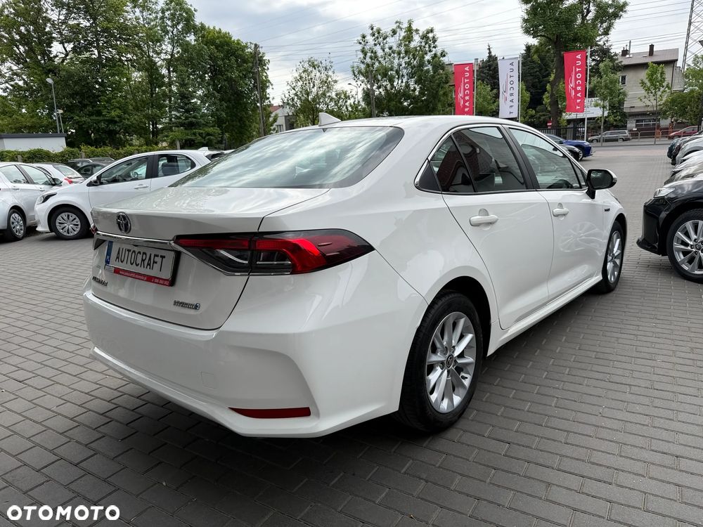 Toyota Corolla 1.8 Hybrid Comfort - 28