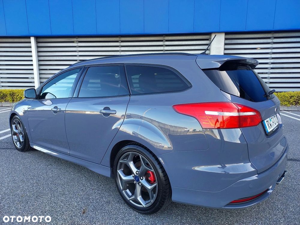 Ford Focus 2.0 TDCi ST - 4