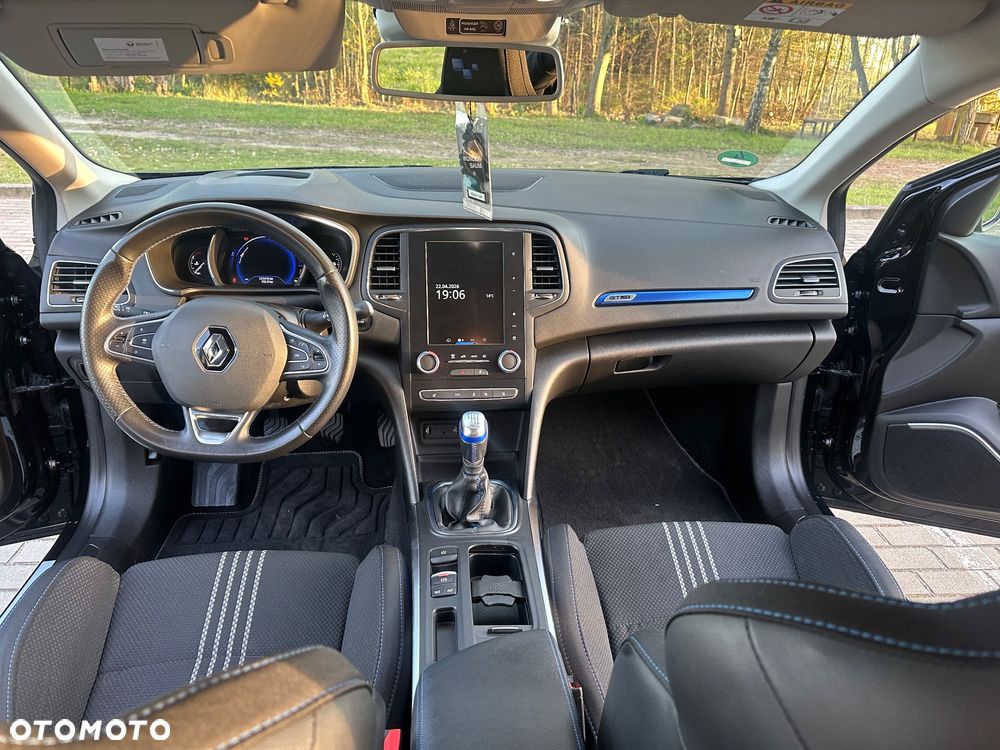 Renault Megane BLUE dCi 115 GT LINE - 29