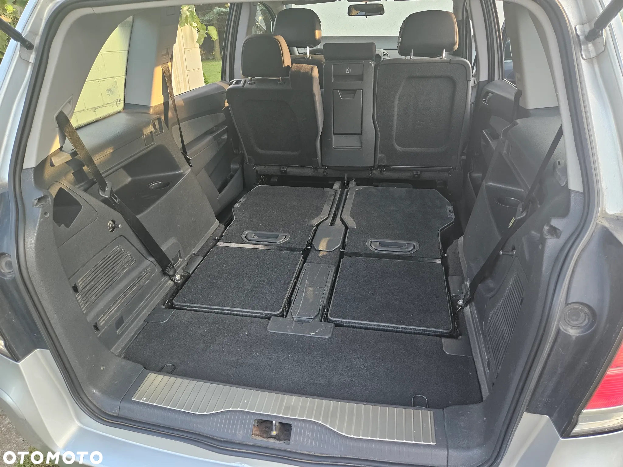 Opel Zafira 1.6 Enjoy - 10
