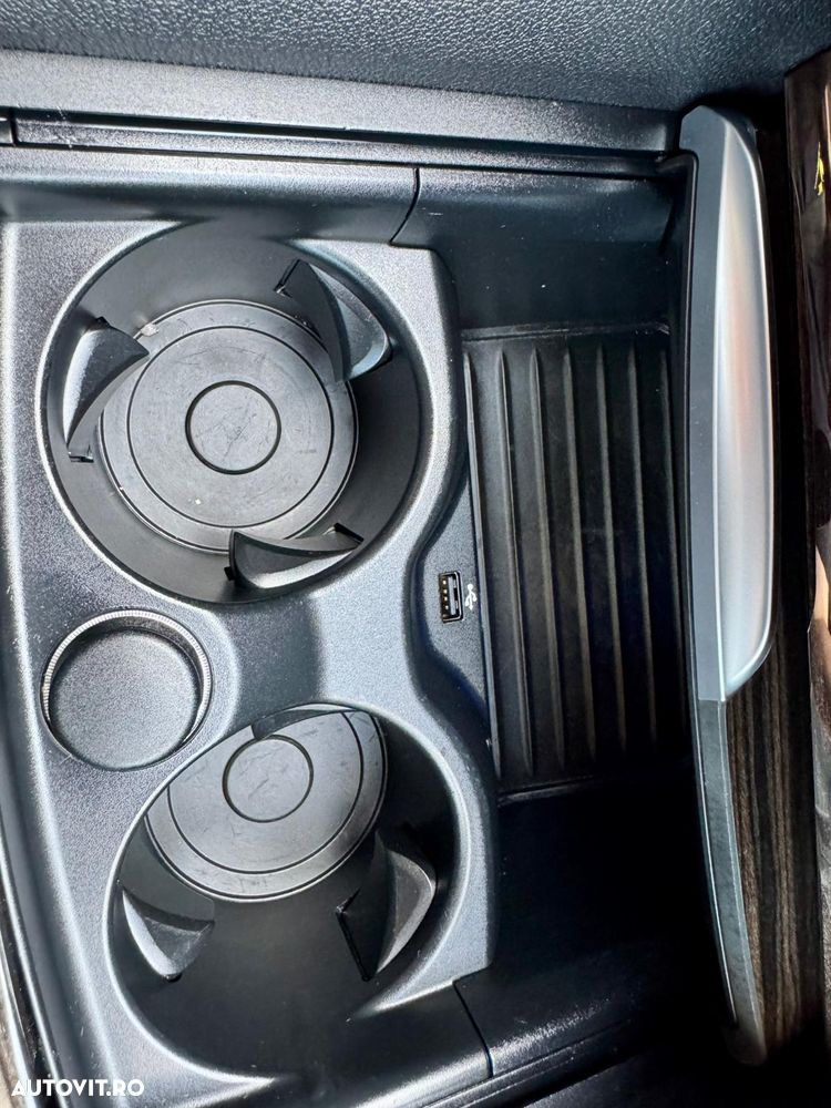 BMW Seria 5 520d xDrive Aut. Luxury Line - 37