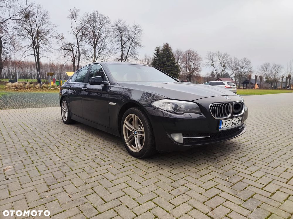 BMW Seria 5 525d xDrive Sport-Aut Luxury Line - 12