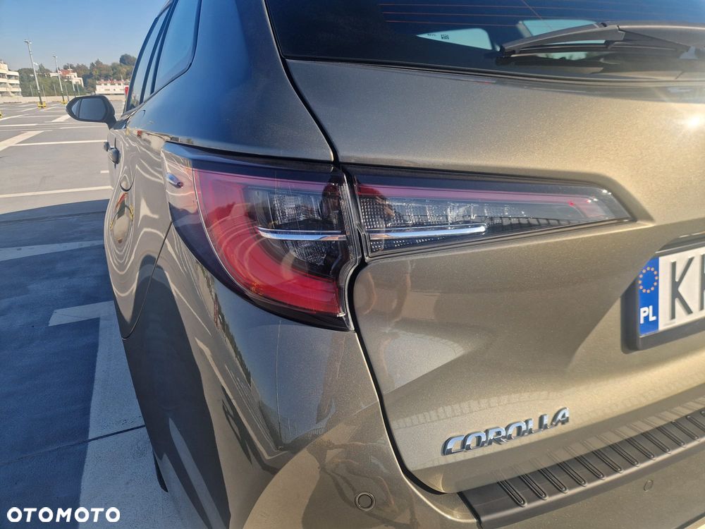Toyota Corolla - 25