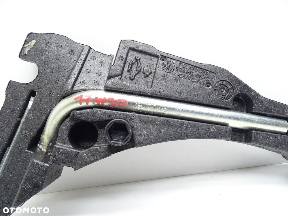 WKŁAD KOŁA ZAPASOWEGO ZESTAW NAPRAWCZY KLUCZ 5G0012115AD VW GOLF VII - 3