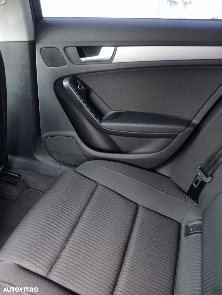 Audi A4 Limuzina 2.0 TDI - 9