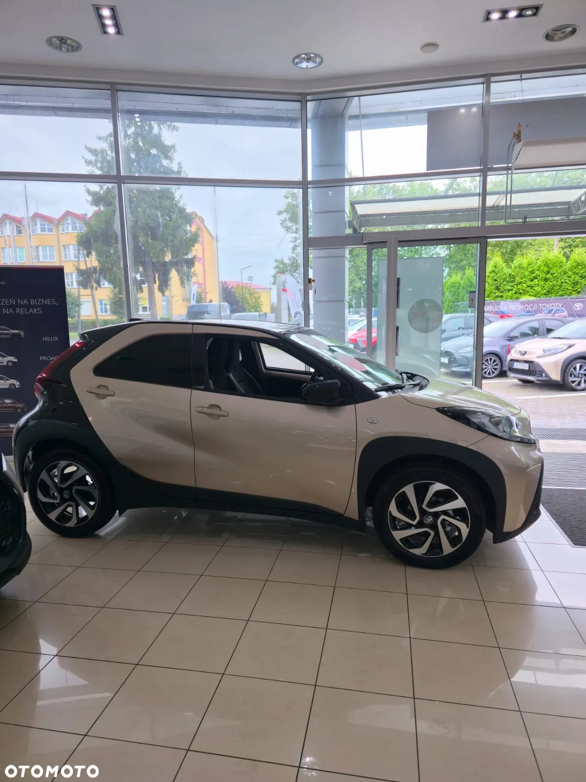 Toyota Aygo X 1.0 VVT-i Style - 4