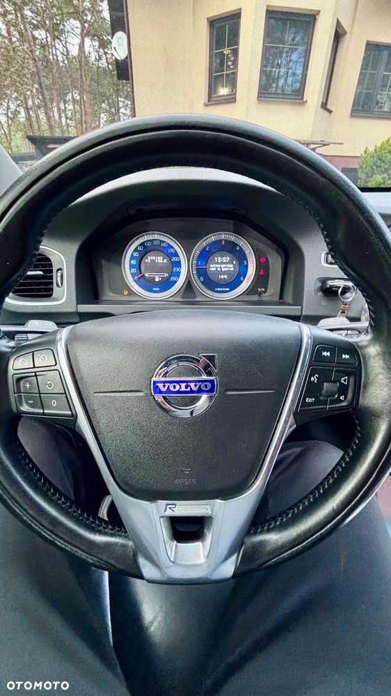 Volvo S60 D4 R-Design - 26