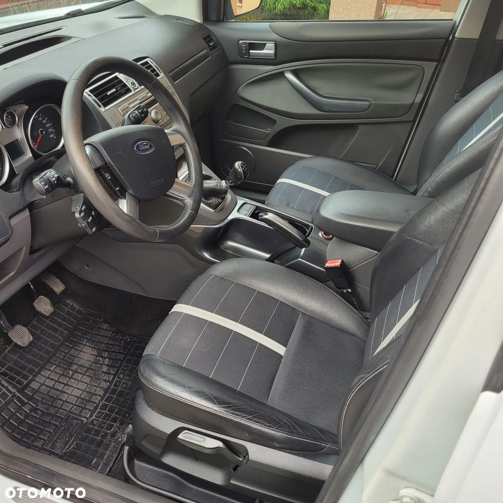 Ford Kuga 2.0 TDCi 2x4 Trend - 7