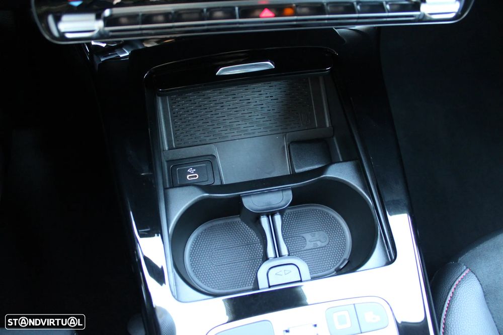 Mercedes-Benz CLA 200 7G-DCT AMG Line Advanced Plus - 40