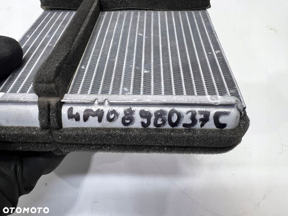 NAGRZEWNICA WYMIENNIK CIEPŁA AUDI Q5 FY 4M0898037C - 7