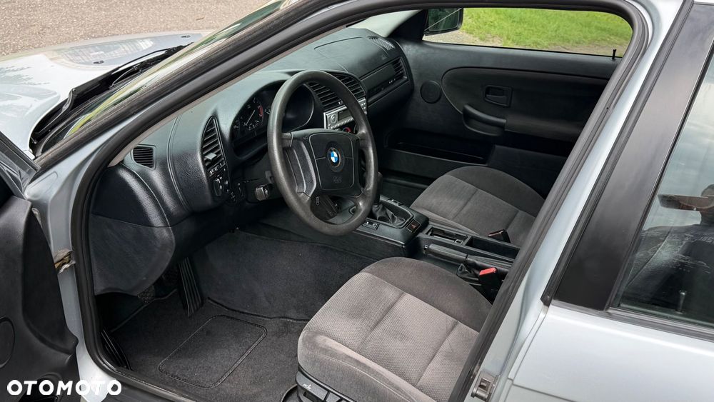 BMW Seria 3 - 28