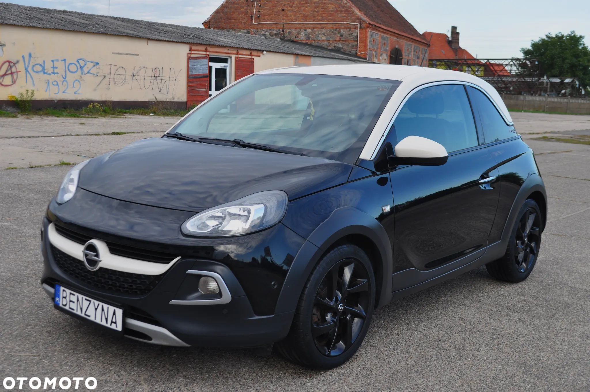 Opel Adam 1.0 T SIDI Rocks Unlimited S&S - 1