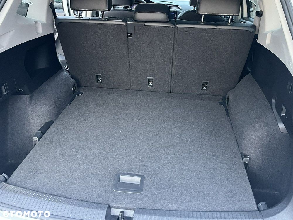 Volkswagen Tiguan - 15
