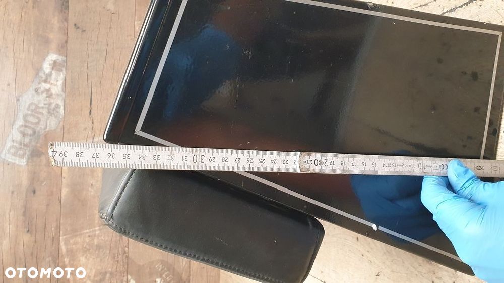 Kufer centralny z oparciem pasażera - 15