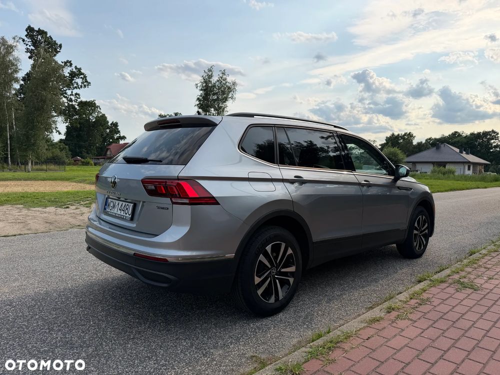 Volkswagen Tiguan Allspace 2.0 TSI 4Mot Highline DSG - 10