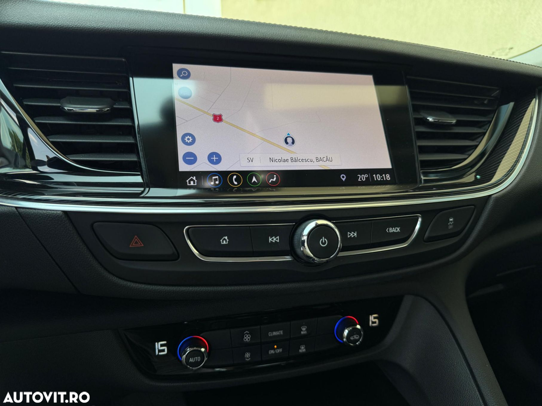 Opel Insignia - 10