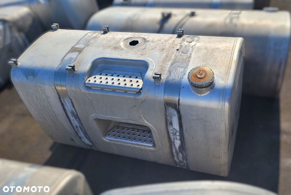 ZBIORNIK PALIWA VOLVO FH RENAULT GAMA T 120x70x70 21889212 - 1