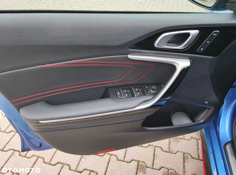 Kia ProCeed 1.6 T-GDI GT DCT - 16