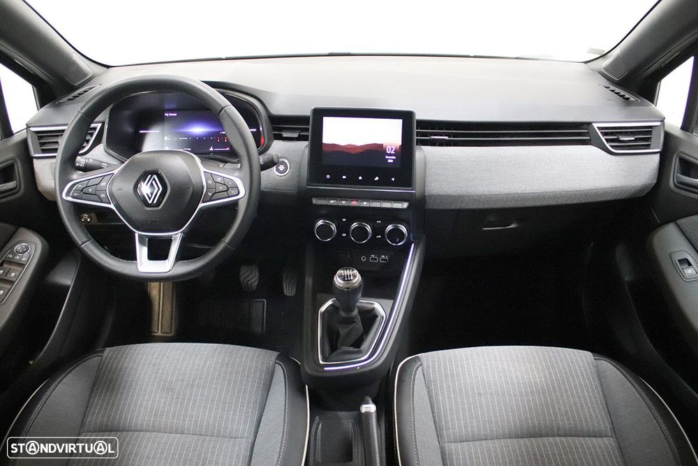 Renault Clio 1.0 TCe Techno Bi-Fuel - 8