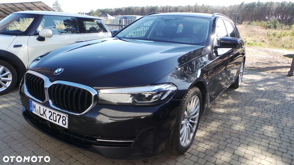 BMW Seria 5 530e Touring - 1