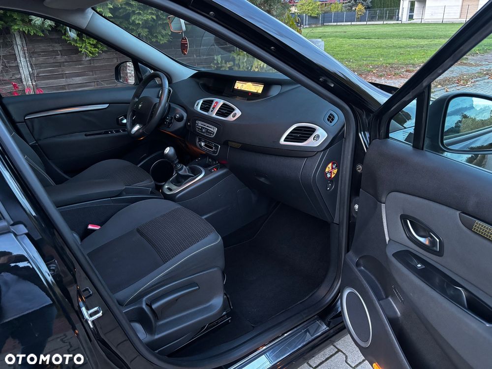 Renault Scenic 1.9 dCi Privilege - 7