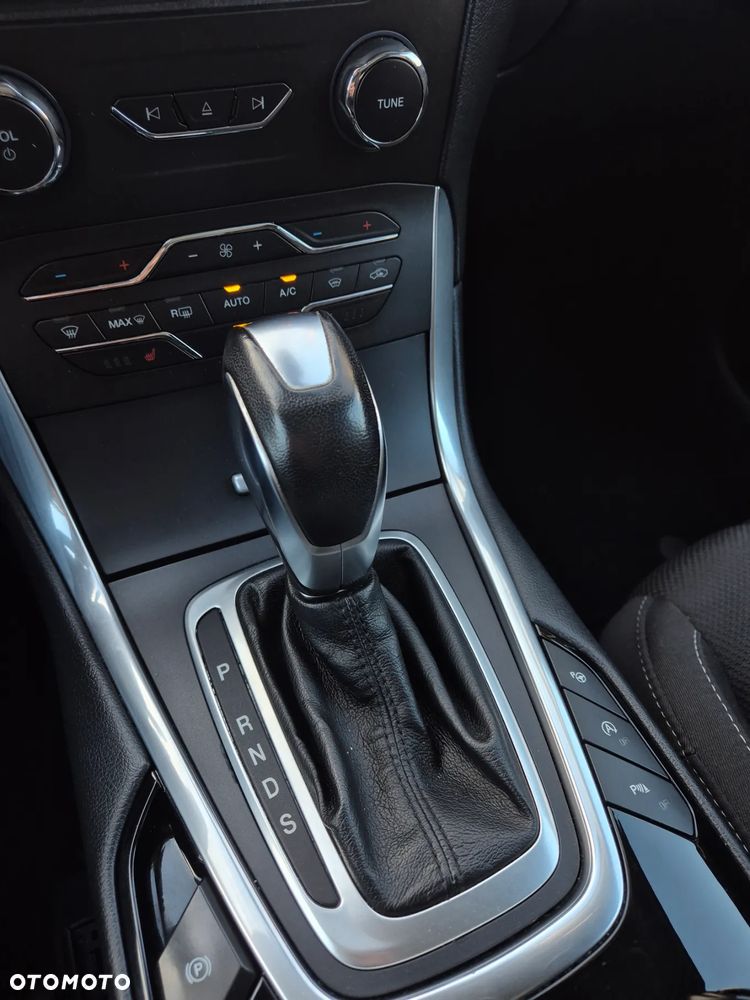 Ford S-Max 2.0 TDCi Titanium PowerShift - 16