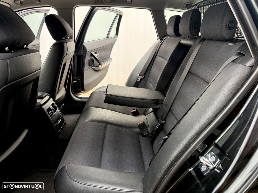 BMW 320 d Sport - 47