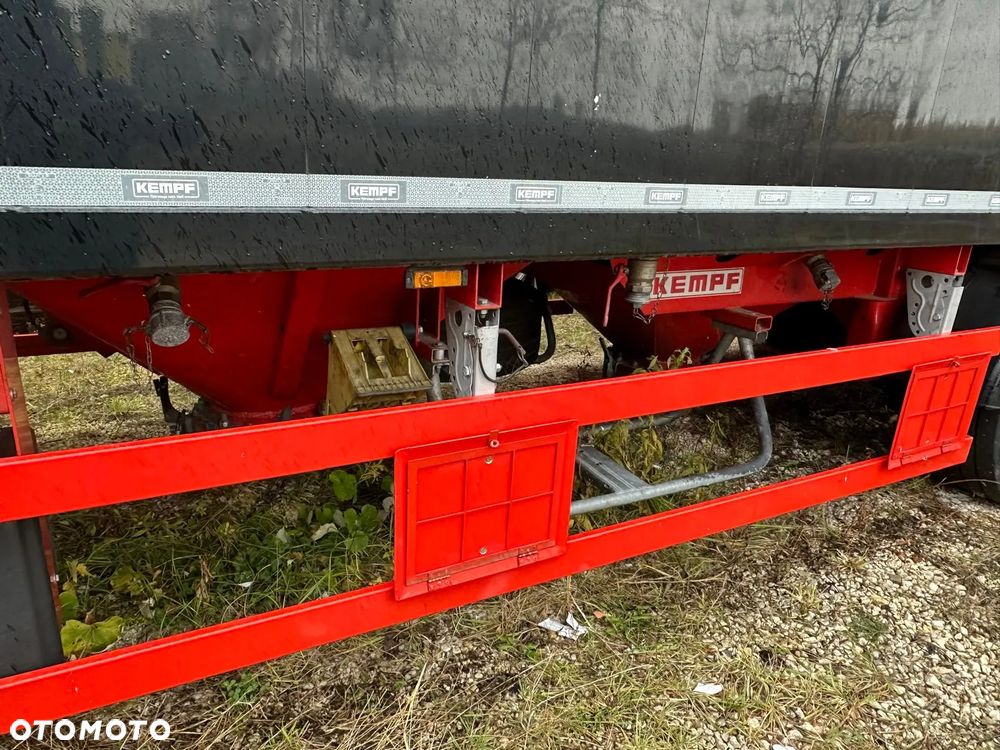 Kempf SKM AK wyładowcza 4 komory z dolnym zsypem / poj.65 m3 / 12 sztuk - 12