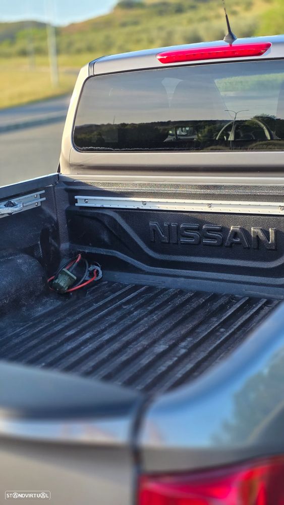 Nissan Navara 2.3 dCi CD 4WD Tekna - 35