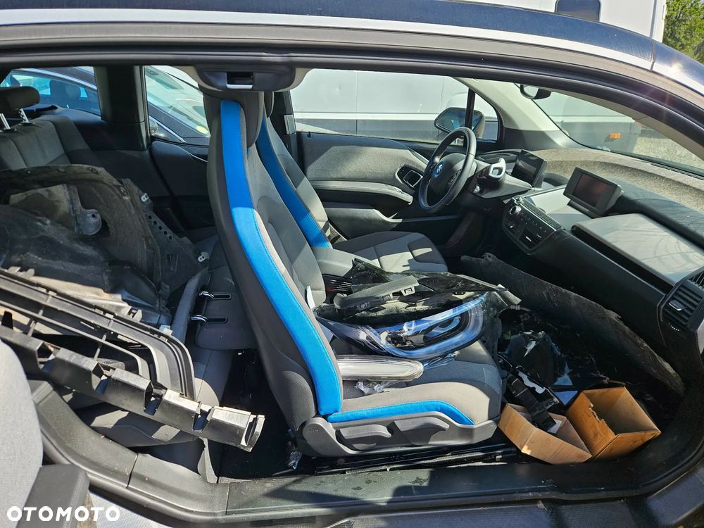 BMW i3 (120 Ah) - 13