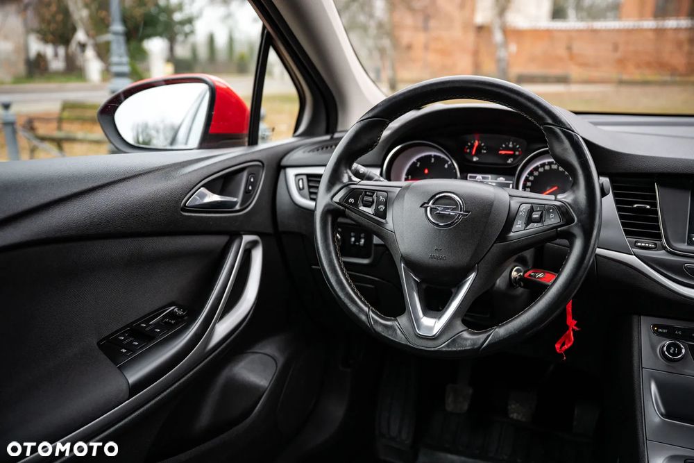 Opel Astra 1.6 CDTI Elite - 22