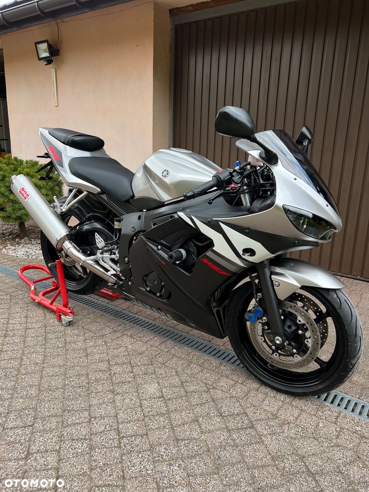 Yamaha R6 - 20