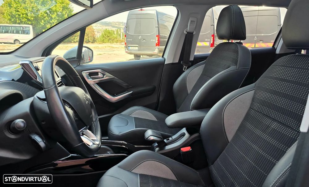 Peugeot 2008 PureTech 110 GPF Stop&Start EAT6 Allure - 11