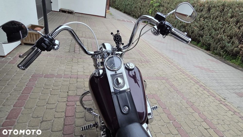 Harley-Davidson Softail Custom - 10