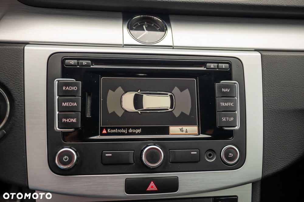 Volkswagen Passat 2.0 TDI DPF 4Mot Comfortline - 27