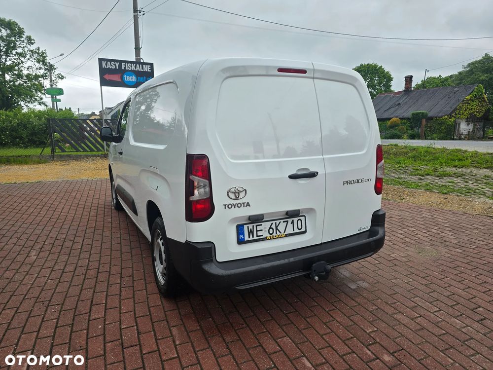 Toyota Proace City - 16