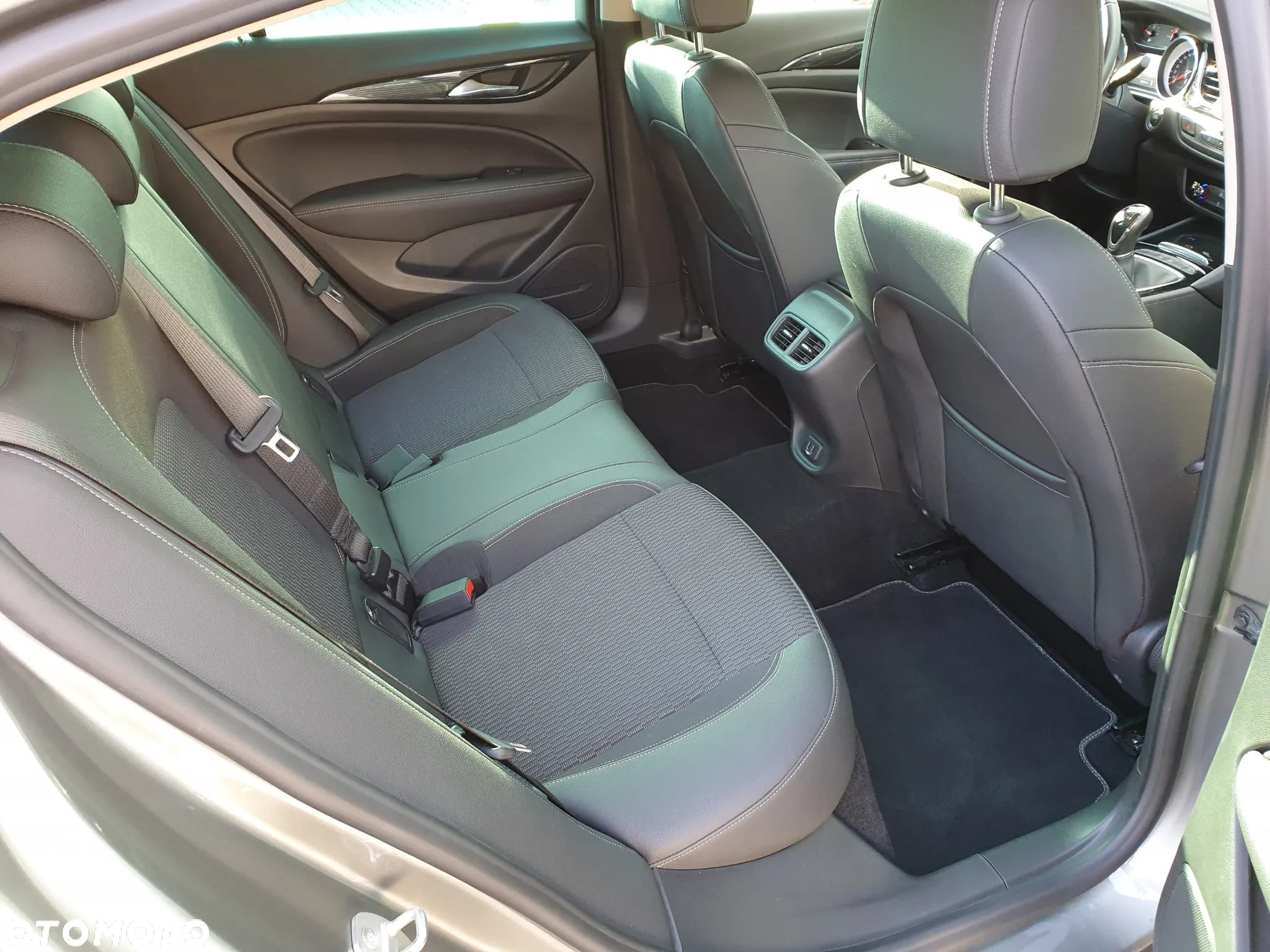Opel Insignia 1.5 T GPF Innovation S&S - 17