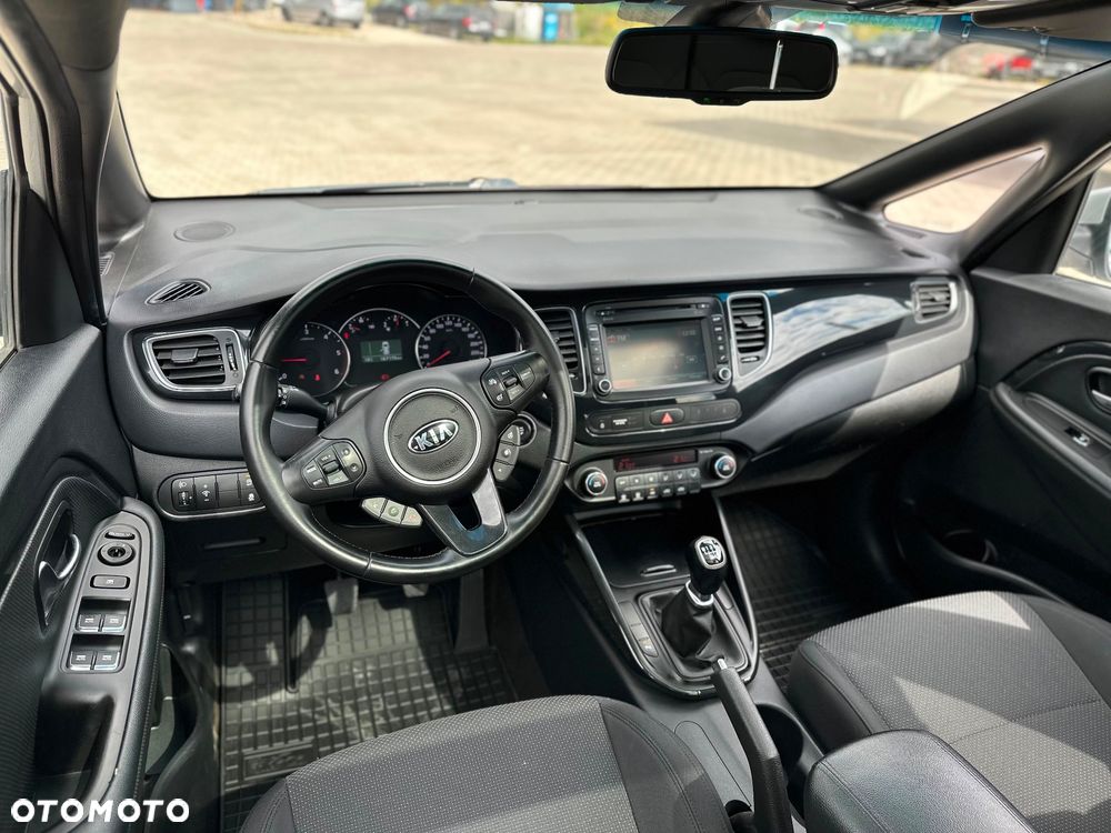 Kia Carens 1.7 CRDi 136 Fifa World Cup Edition - 20