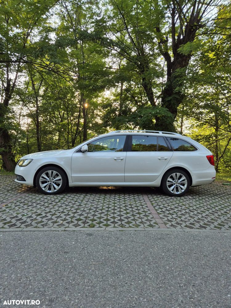Skoda Superb 2.0 TDI Ambition - 2
