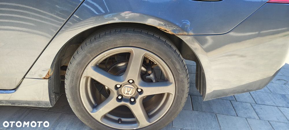 Honda Accord 2.0 Sport - 8