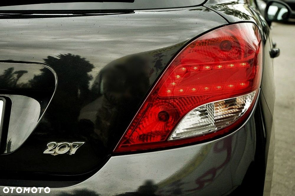 Peugeot 207 - 13