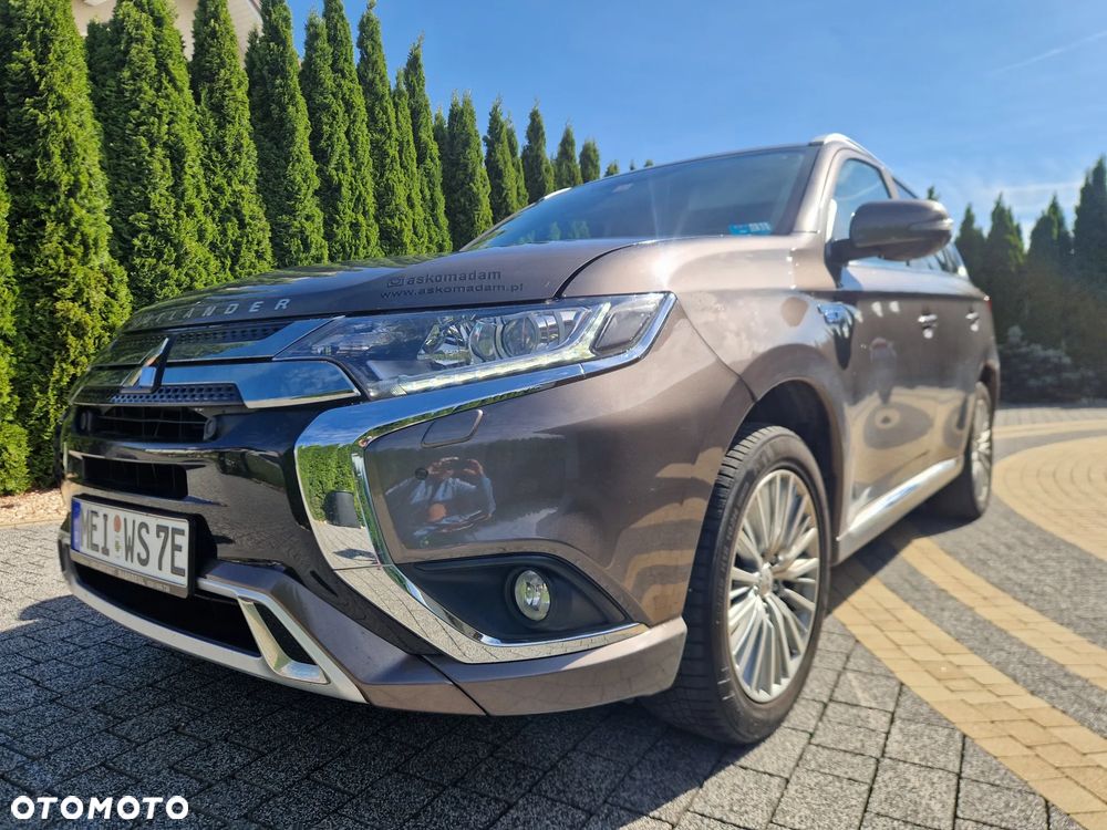 Mitsubishi Outlander 2.4 4WD - 21