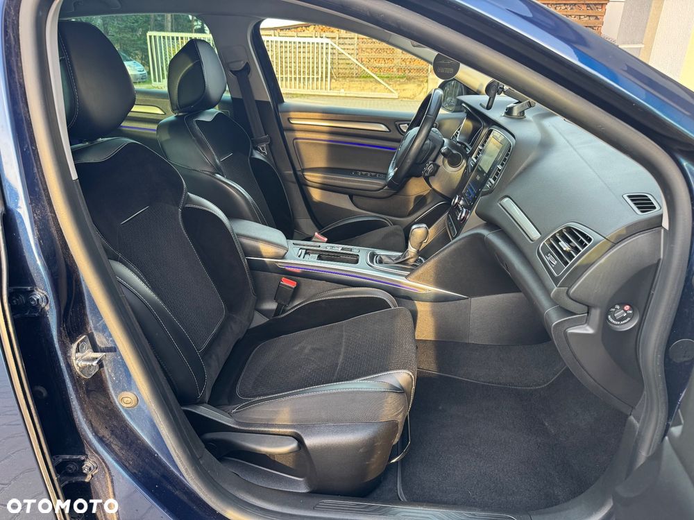 Renault Megane TCe 140 GPF EDC LIMITED - 19