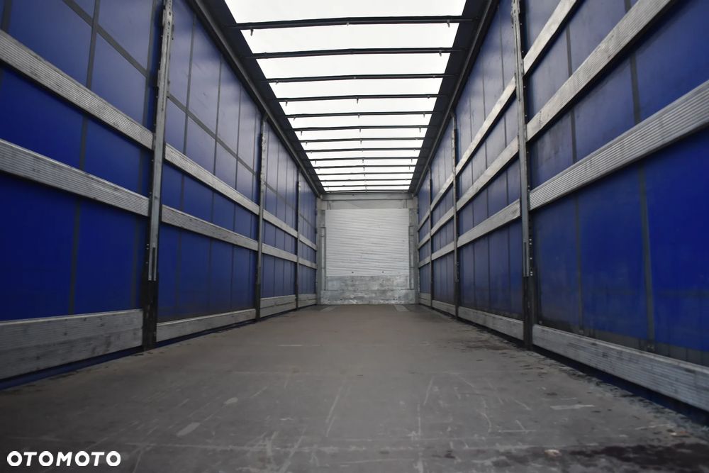 Schmitz Cargobull SCB - 17