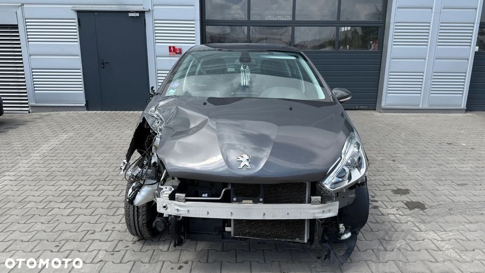 Peugeot 208 - 9