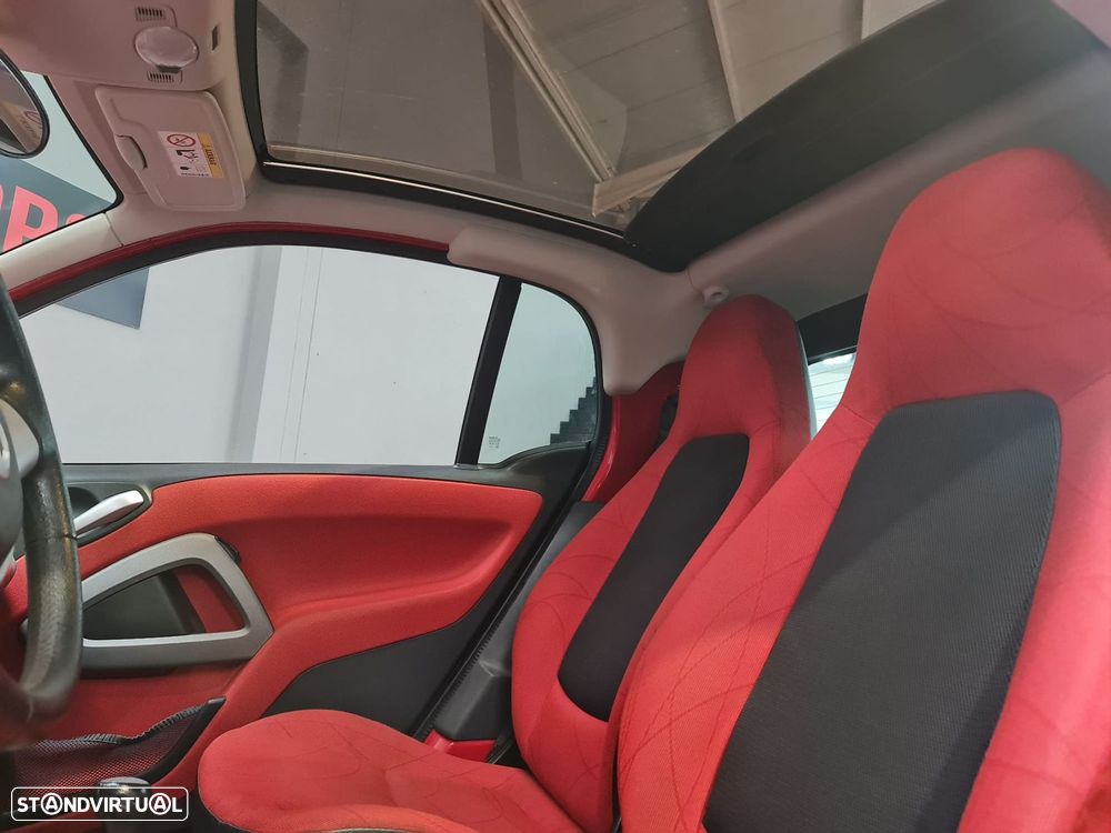 Smart ForTwo Coupé 1.0 mhd Passion 71 - 17